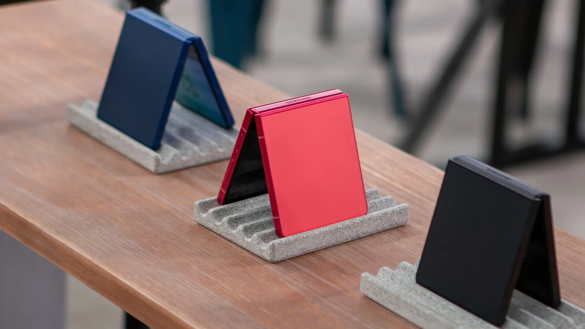 samsung flip 8